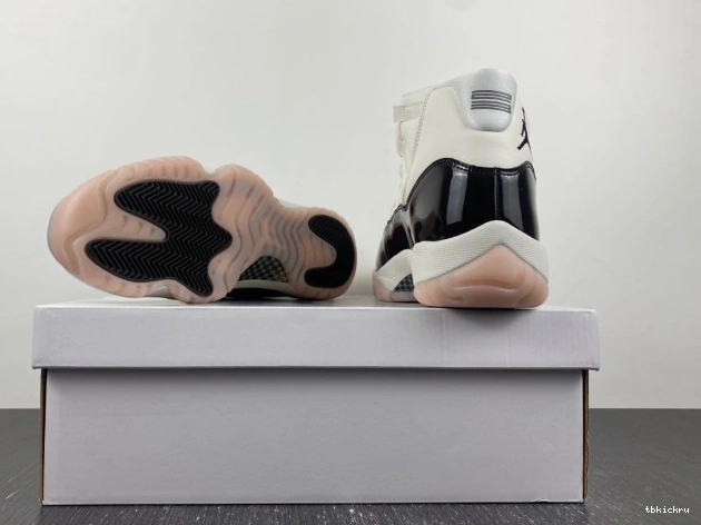 Rep TBK 11 Jordan Neapolitan WMNS Air AR0715-101 0701